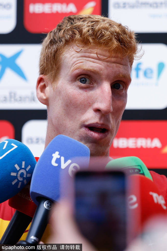 乐动体育入口 德甲今夜走向成谜，毕尔巴鄂竞技门线救险，引发热议，赛季目标并未改变